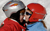 滑雪适合多大的孩子 儿童滑雪需要注意的事项有哪些